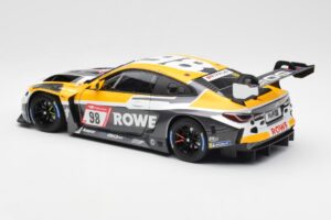 BMW M4 G82 GT3 Rowe Racing #98 ADAC 24 Hours Nürburgring 2022 Minichamps 1:18 113222098 Metal - imagen 7 de 8