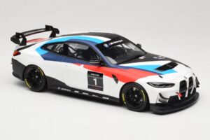 BMW M4 G82 GT4 #1 Presentation 2022 Otto 1:18 OT1228 Resina - imagen 4 de 6