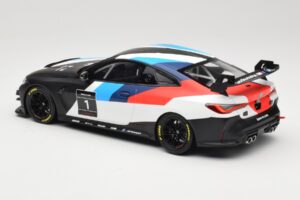BMW M4 G82 GT4 #1 Presentation 2022 Otto 1:18 OT1228 Resina - imagen 5 de 6