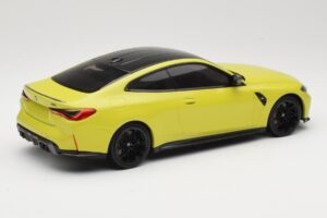 BMW M4 G82 Amarillo Minichamps 1:18 155020120 Metal - imagen 2 de 6