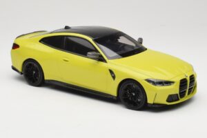 BMW M4 G82 Amarillo Minichamps 1:18 155020120 Metal - imagen 4 de 6
