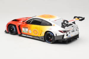 BMW M4 GT3 #72 D. Harper / M. Hesse / C. Weerts BMW M Team RMG 24 Hours of Nurburgring 2024 Minichamps 1:18 113242072 Metal - imagen 7 de 8