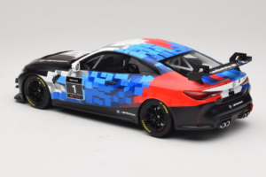 BMW M4 GT4 #1 Presentation 2024 Otto 1:18 OT1125 Resina - imagen 5 de 6