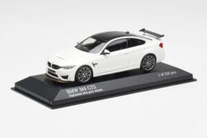 BMW M4 GTS F82 Blanco Con Llantas Grises Minichamps 1:43 410025221 Metal - imagen 2 de 4