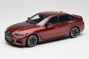 BMW M440i G26 Gran Coupe Aventurine Rojo Otto 1:18 OT1075 Resina