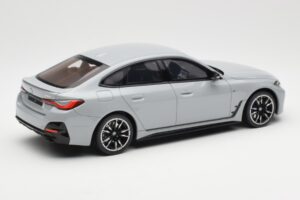 BMW M440i G26 Gran Coupe Brooklyn Gris Metálico Otto 1:18 OT454 Resina - imagen 2 de 6