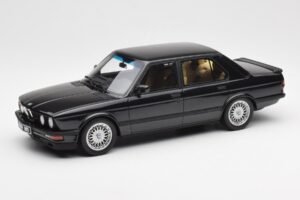 BMW M5 E28 Diamond Negro Otto 1:18 OT184 Resina