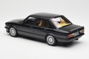 BMW M5 E28 Diamond Negro Otto 1:18 OT184 Resina - imagen 5 de 6