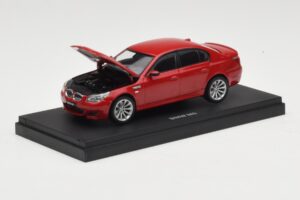 BMW M5 E60 Rojo Kyosho 1:43 03503R Metal - imagen 3 de 4