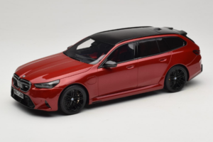 BMW M5 G99 Touring Fire Red GT Spirit 1:18 GT964 Resina