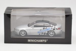 BMW M6 E63 IAA Frankfurt Plata Minichamps 1:43 M6001 Metal - imagen 4 de 4