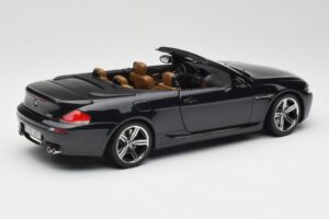 BMW M6 E64 Cabriolet Sapphire Black Kyosho 1:18 80430417424 Metal - imagen 4 de 9