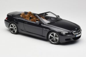 BMW M6 E64 Cabriolet Sapphire Black Kyosho 1:18 80430417424 Metal - imagen 7 de 9