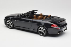 BMW M6 E64 Cabriolet Sapphire Black Kyosho 1:18 80430417424 Metal - imagen 8 de 9