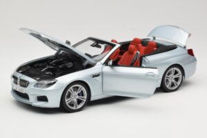 BMW M6 F12 Descapotable Silverstone Silver Paragon 1:18 8043225656 Metal - imagen 2 de 8