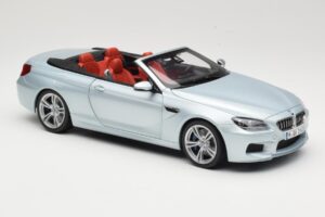 BMW M6 F12 Descapotable Silverstone Silver Paragon 1:18 8043225656 Metal - imagen 6 de 8