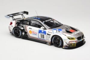 BMW M6 GT3 F13 #18 Schubert Motorsport A. Farfus / J. Krohn 24h Nurburgring 2016 Minichamps 1:18 155162618 Metal - imagen 4 de 6