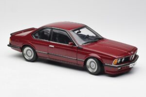 BMW M635 CSi E24 Karmin Rojo AUTOart 1:18 70528 Metal - imagen 6 de 8