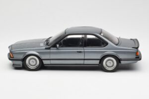BMW M635 CSi E24 Shadow Line Delphin Metallic AUTOart 1:18 70529 Metal - imagen 4 de 8