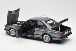 BMW M635 CSi E24 Shadow Line Delphin Metallic AUTOart 1:18 70529 Metal - imagen 5 de 8