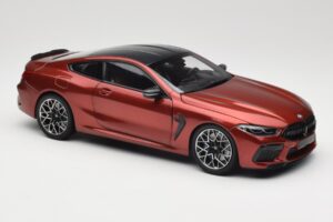 BMW M8 F91 Convertible Storm Bay Metallic Minichamps 1:18 110029020 Metal - imagen 6 de 8
