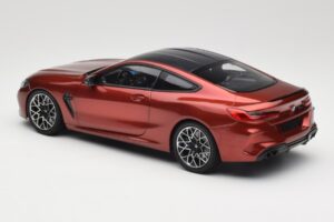 BMW M8 F91 Convertible Storm Bay Metallic Minichamps 1:18 110029020 Metal - imagen 7 de 8