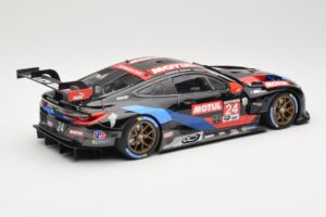 BMW M8 GTE RLL Racing #24 J. Krohn / J. Edwards Class Winners 24 Hours of Daytona 2020 Minichamps 1:18 155202924 Metal - imagen 2 de 6