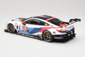 BMW M8 GTE Team RLL C. De Phillippi / B. Auberlen 2nd in Class 12 Hours of Sebring 2018 Minichamps 1:18 155182925 Metal - imagen 5 de 6
