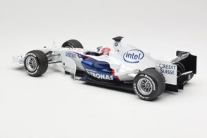 BMW Sauber F1.07 #10 R. Kubica Launch Version 2007 Minichamps 1:18 80430426995 Metal - imagen 5 de 7