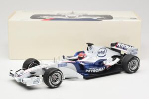 BMW Sauber F1.07 #10 R. Kubica Launch Version 2007 Minichamps 1:18 80430426995 Metal - imagen 7 de 7