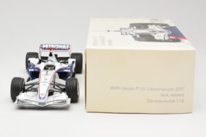 BMW Sauber F1.07 #9 N. Heidfeld Launch Version 2007 Minichamps 1:18 80430426994 Metal - imagen 6 de 7