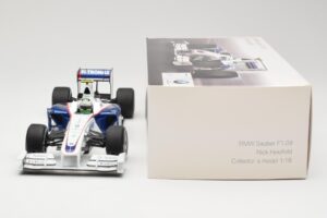 BMW Sauber F1.09 #6 N. Heidfeld Launch Version 2009 Minichamps 1:18 80432154856 Metal - imagen 6 de 7