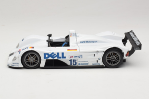 BMW V12 LMR #15 Y. Dalmas / J. Winkelhock / P. Martini 24 Hours of Le Mans Winner 1999 Maisto 1:18 56062 Metal - imagen 4 de 8