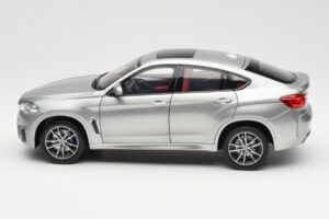 BMW X6 M F86 Donington Gris Metálico Norev 1:18 80432364886 Metal - imagen 4 de 8