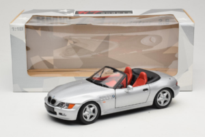 BMW Z3 Cabriolet Plata UT Models 1:18 20402 Metal - imagen 8 de 8