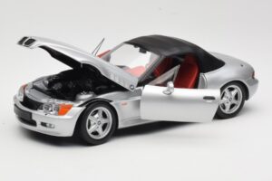 BMW Z3 Roadster 1.8 Plata UT Models 1:18 20404 Metal - imagen 2 de 8