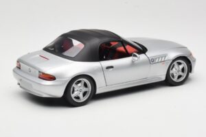 BMW Z3 Roadster 1.8 Plata UT Models 1:18 20404 Metal - imagen 3 de 8