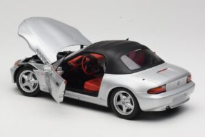 BMW Z3 Roadster 1.8 Plata UT Models 1:18 20404 Metal - imagen 5 de 8