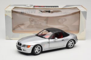 BMW Z3 Roadster 1.8 Plata UT Models 1:18 20404 Metal - imagen 8 de 8