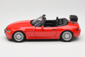 BMW Z3 Roadster 1.9 Rojo Edición Concesionario UT Models 1:18 80439423068 Metal - imagen 4 de 8