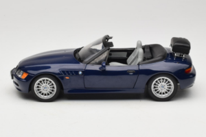 BMW Z3 Roadster Azul Edición Concesionario UT Models 1:18 80439422186 Metal - imagen 4 de 8
