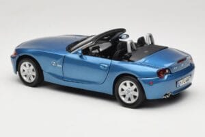 BMW Z4 E85 Azul Metallic Motormax 1:18 73144 Metal - imagen 7 de 8