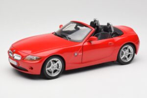 BMW Z4 E85 Roadster Rojo Bburago 1:18 34046 Metal