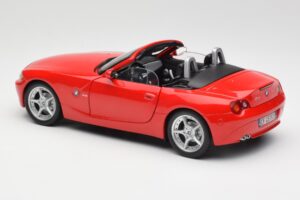 BMW Z4 E85 Roadster Rojo Bburago 1:18 34046 Metal - imagen 7 de 8