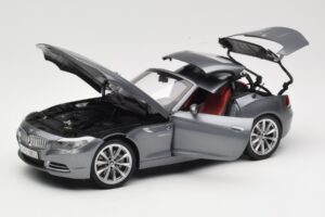 BMW Z4 E89 sDrive 35i Space Grey Metallic Kyosho 1:18 80432147085 Metal - imagen 2 de 8