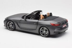 BMW Z4 G29 Gris Metallic Norev 1:18 183270 Metal - imagen 7 de 8