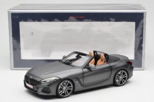 BMW Z4 G29 Gris Metallic Norev 1:18 183270 Metal - imagen 8 de 8