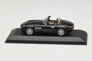 BMW Z8 Descapotable Negro Minichamps 1:43 80420026607-R1 Metal