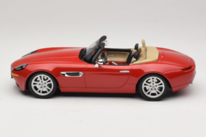 BMW Z8 Rojo Minichamps 1:18 155024230 Metal - imagen 3 de 6