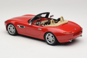 BMW Z8 Rojo Minichamps 1:18 155024230 Metal - imagen 5 de 6